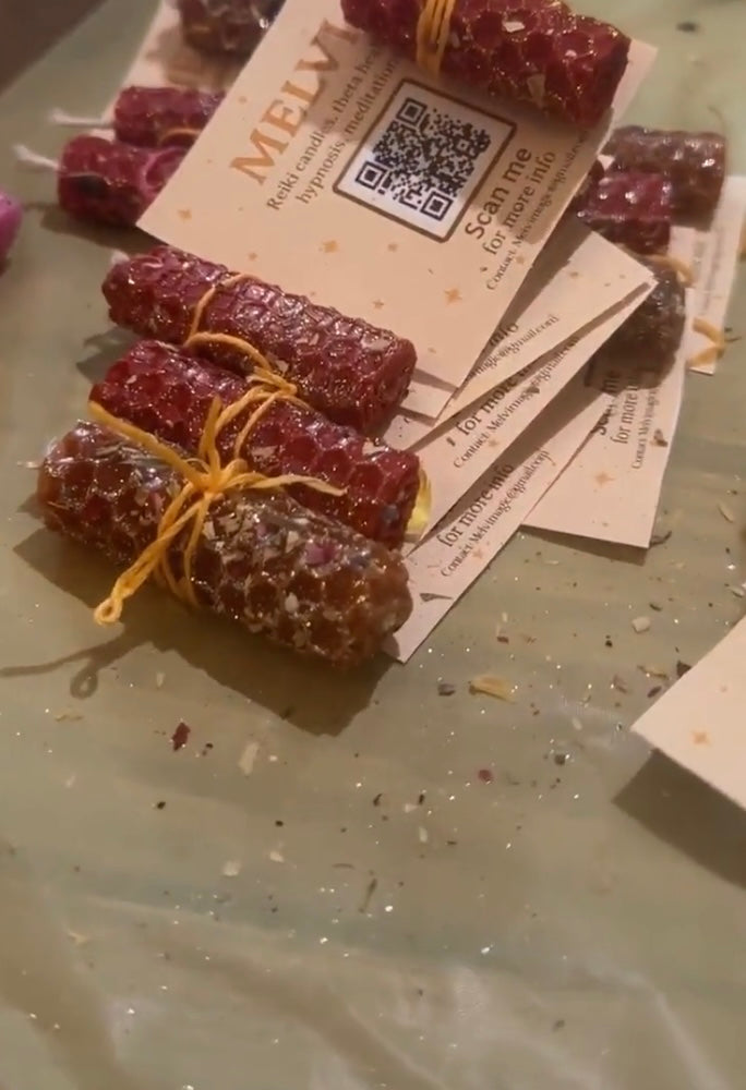🕯️Vela mágica de cera de abeja preparada: Cargada con Reiki para la intención, ritual mágico, hierbas🔮🍀